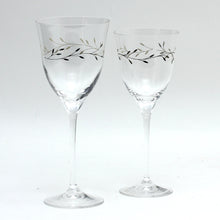 Load image into Gallery viewer, DA VINCI: Italian Luxury Stemware Water/Wine Hand Silk Screened Glass Goblet [R] - Artistica.com
