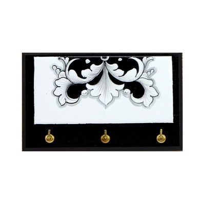 DERUTA VARIO NERO: Keys Hanger with Hand Painted Ceramic tile on Hard Wood base. Brass Hooks